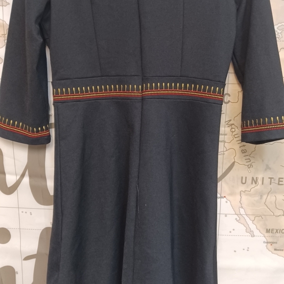 LAI MENG FIVE CATS Elegant Black Floral Embroidered Dress - Picture 7 of 13